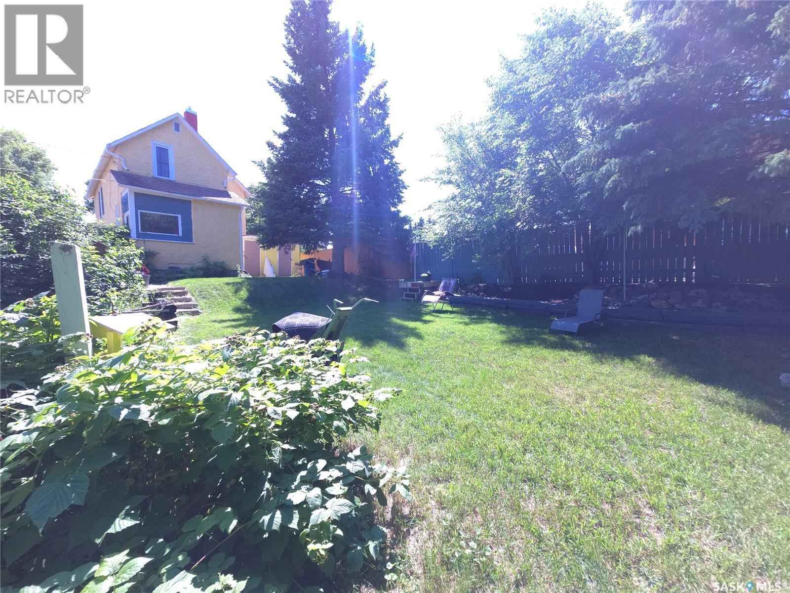 36 21St Street E, Prince Albert, SK - Outdoor