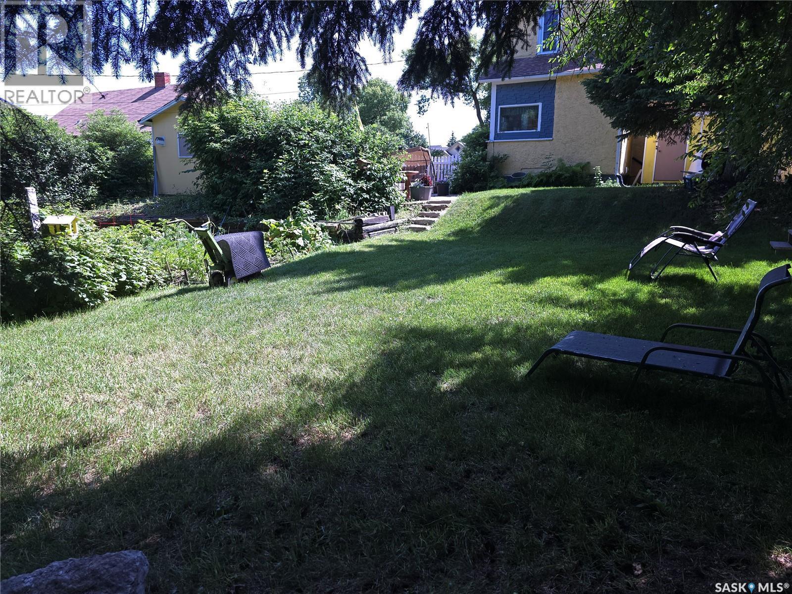 36 21St Street E, Prince Albert, SK - Outdoor