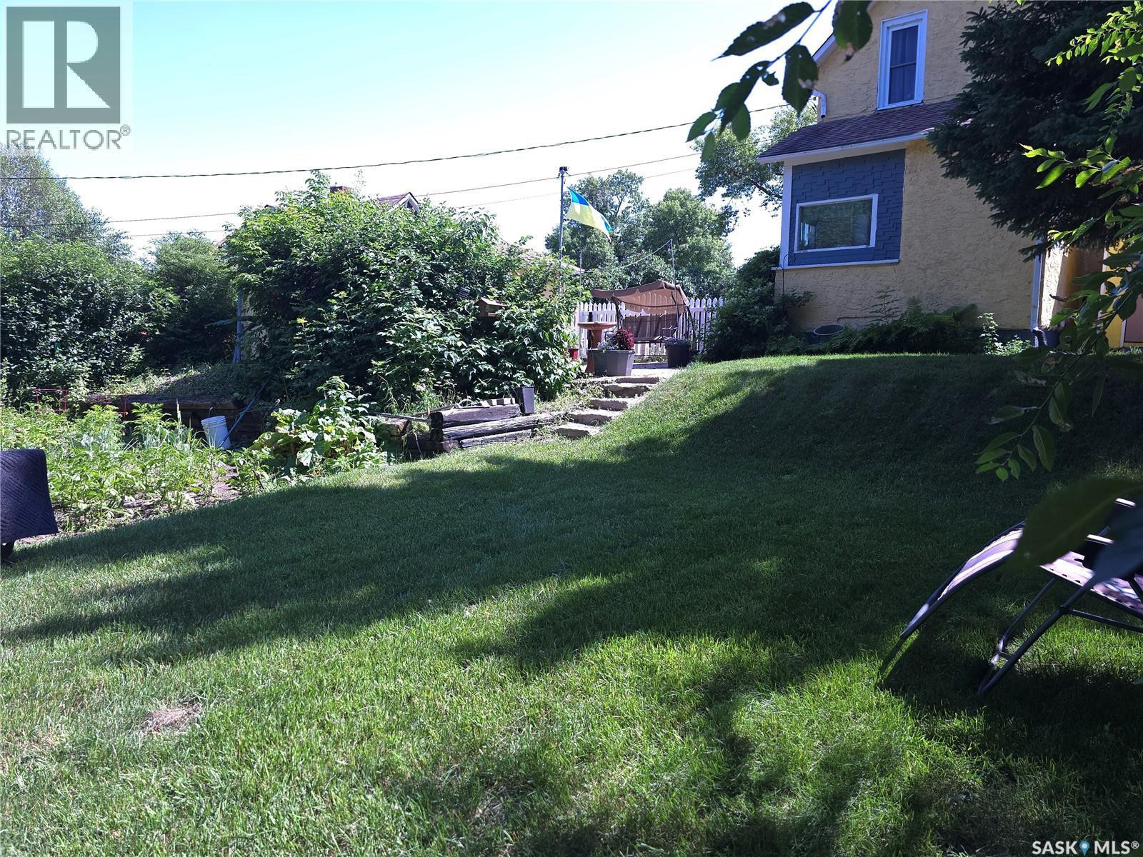 36 21St Street E, Prince Albert, SK - Outdoor