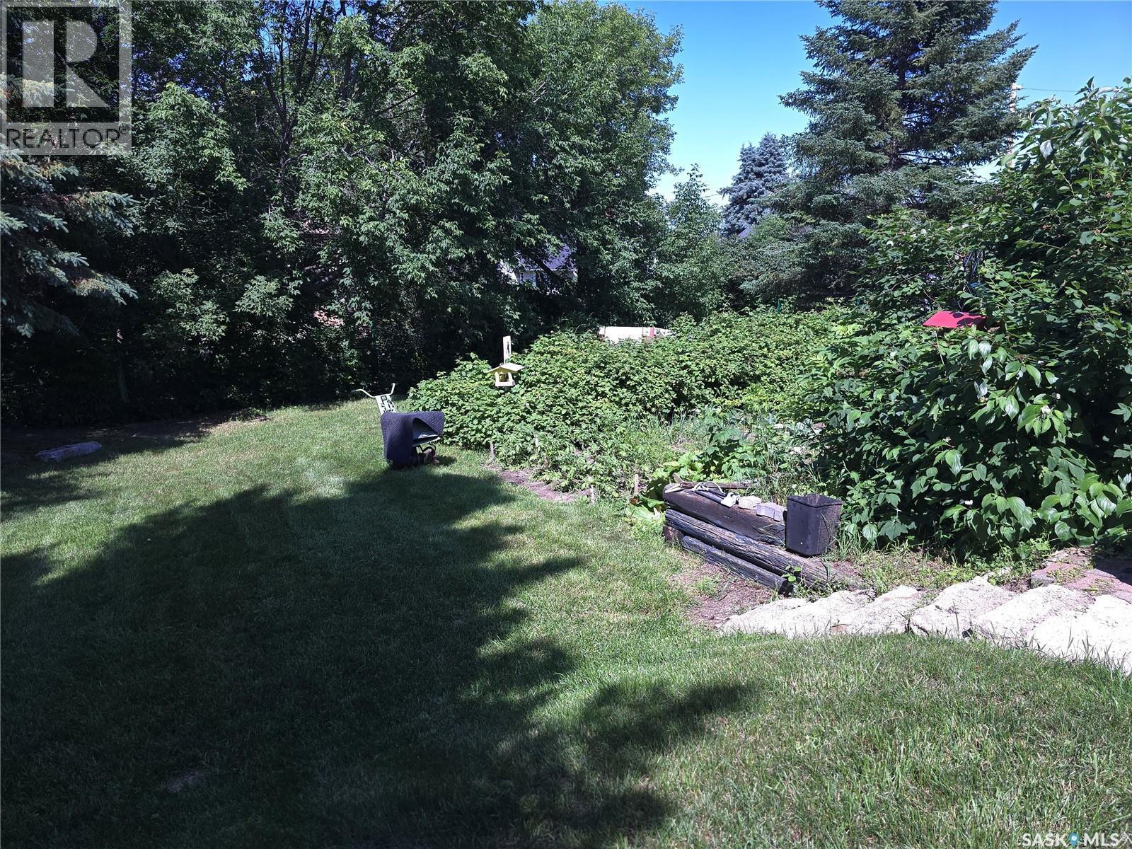 36 21St Street E, Prince Albert, SK - Outdoor