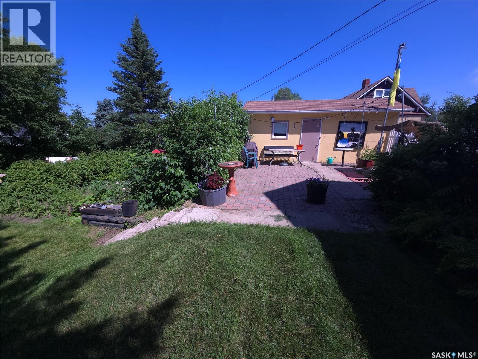 36 21St Street E, Prince Albert, SK - Outdoor