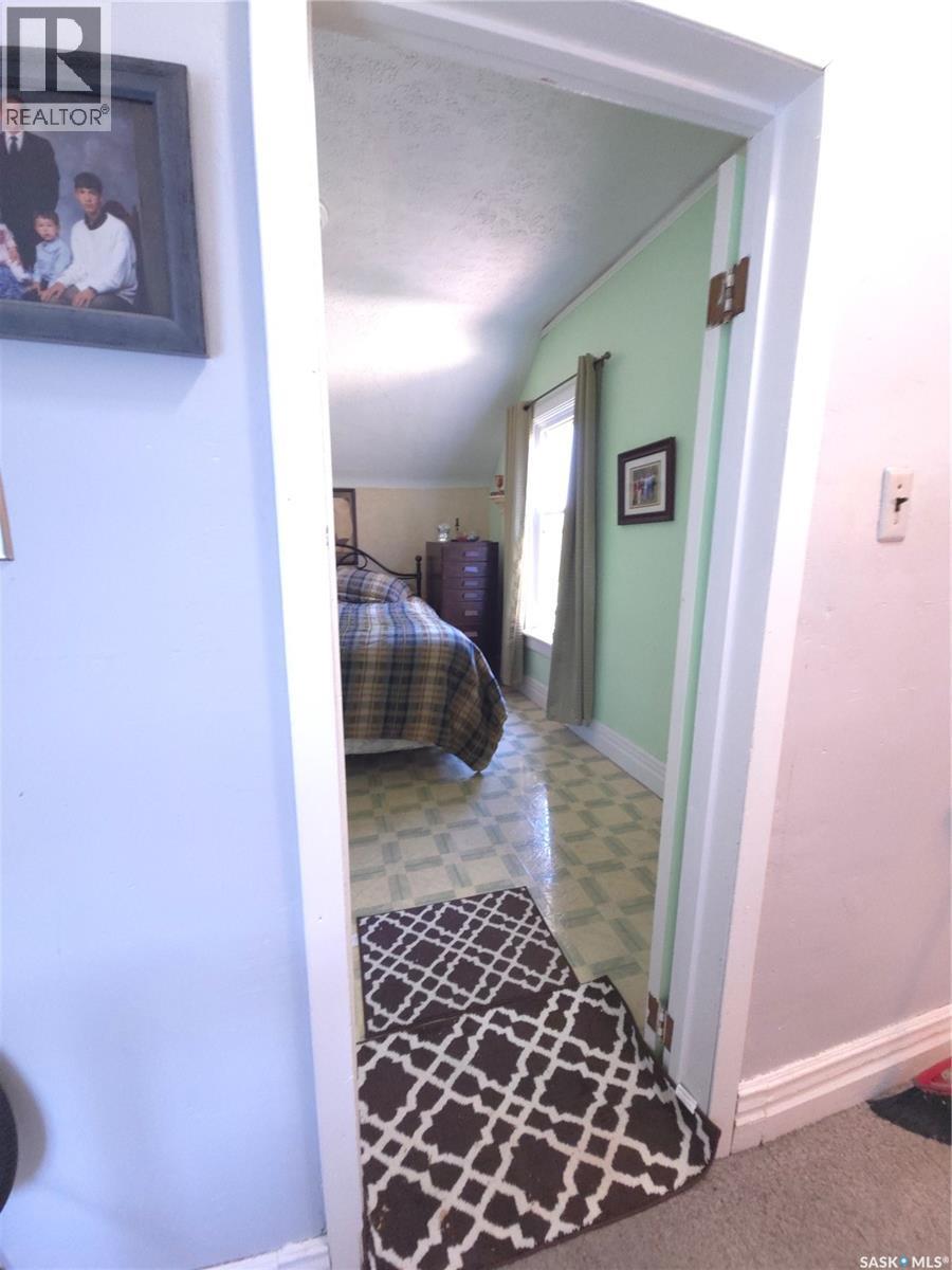 36 21St Street E, Prince Albert, SK - Indoor Photo Showing Bedroom