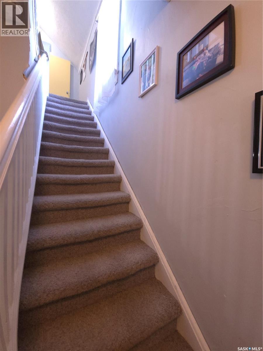 36 21St Street E, Prince Albert, SK - Indoor Photo Showing Other Room
