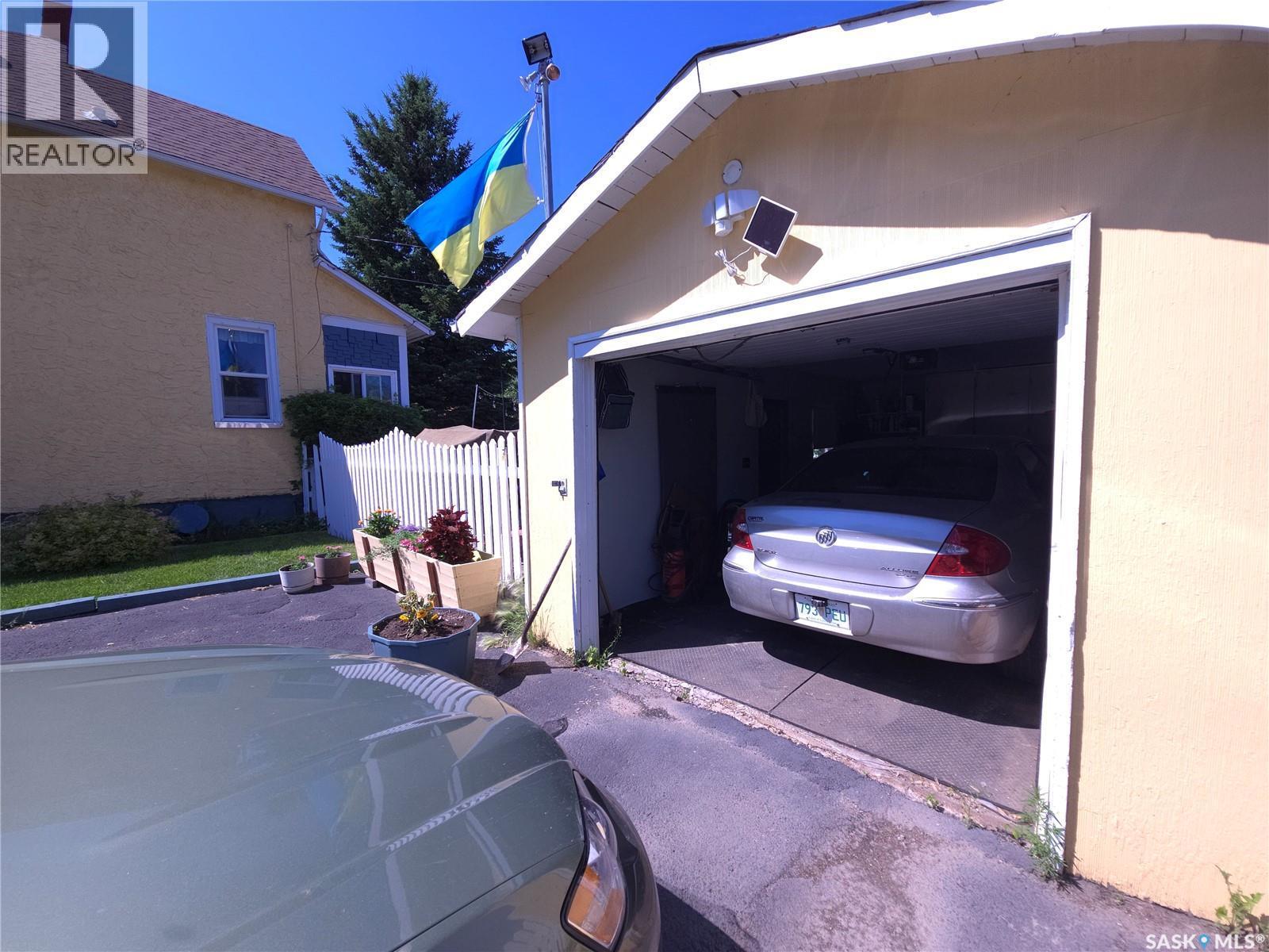 36 21St Street E, Prince Albert, SK - Outdoor With Exterior