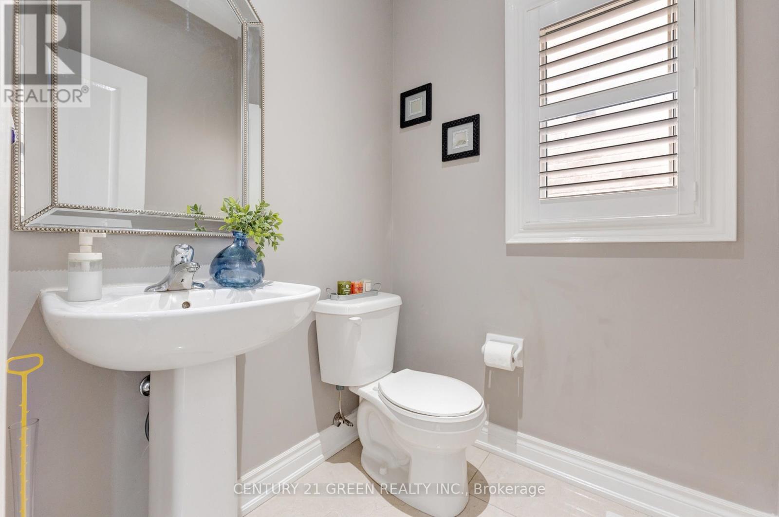 3 Lisson Crescent, Brampton, ON - Indoor Photo Showing Bathroom