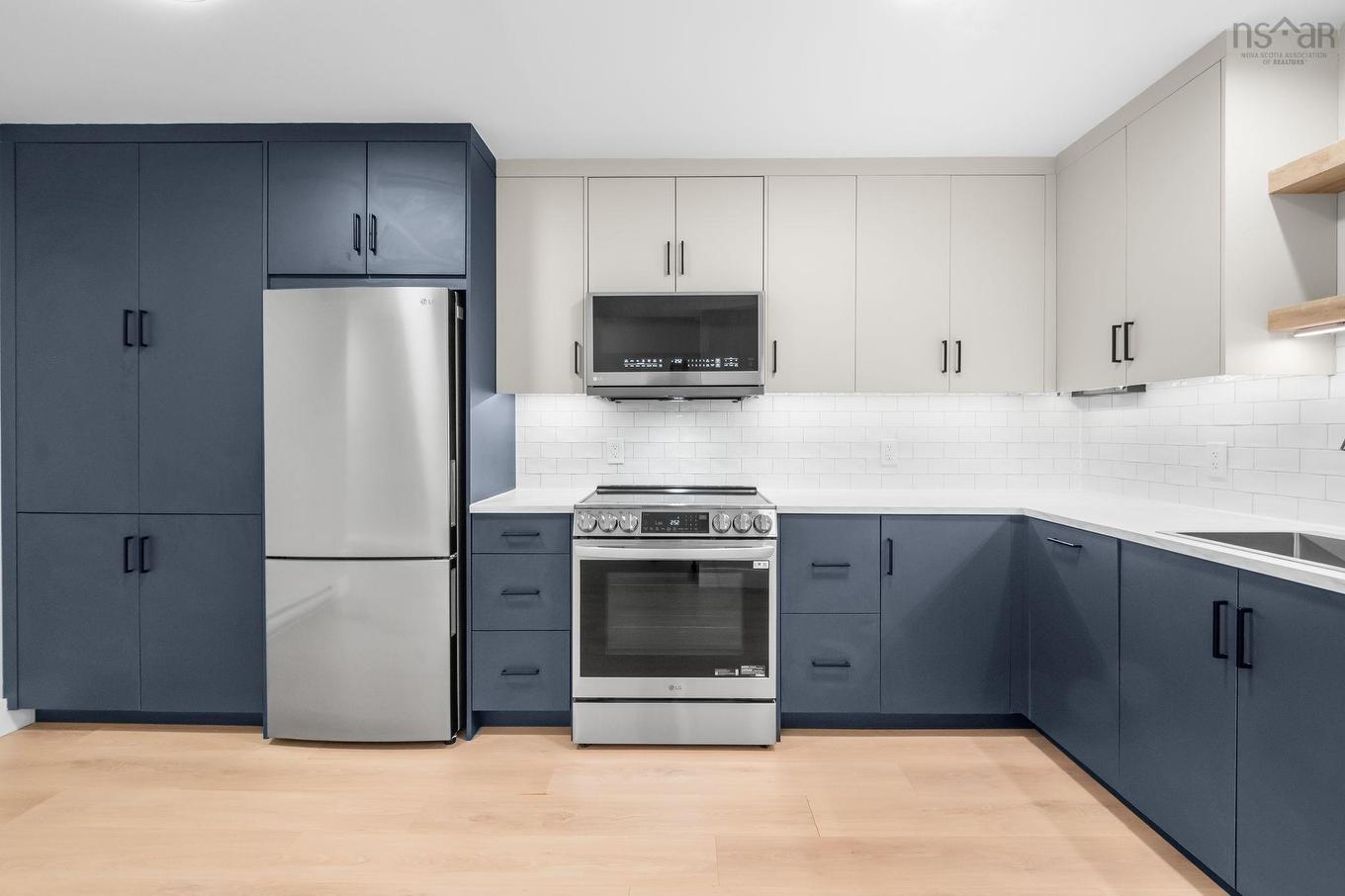 91 Honeygold Drive, Halifax, NS - Indoor Photo Showing Kitchen With Upgraded Kitchen