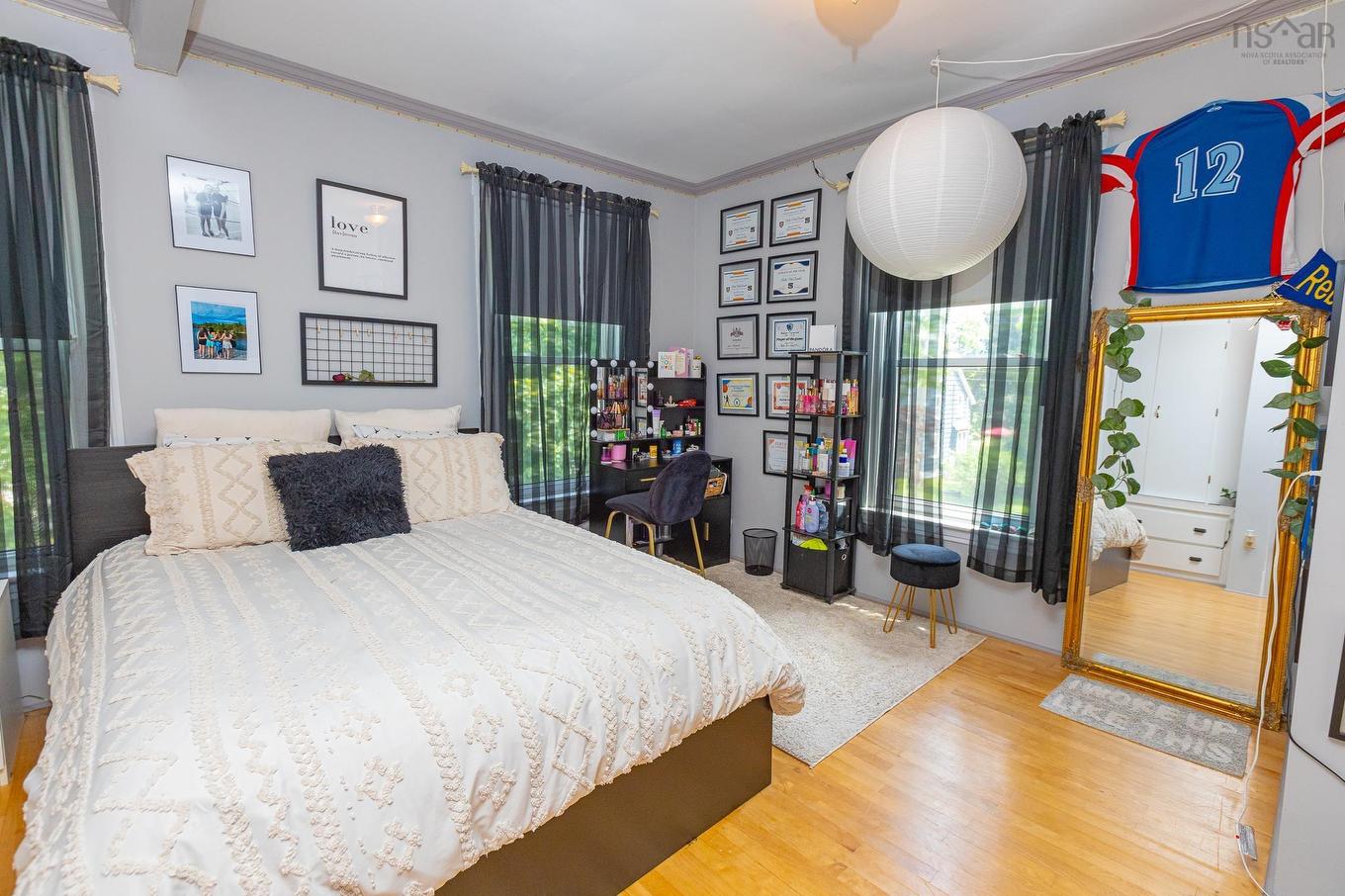 44 John Street, Shelburne, NS - Indoor Photo Showing Bedroom