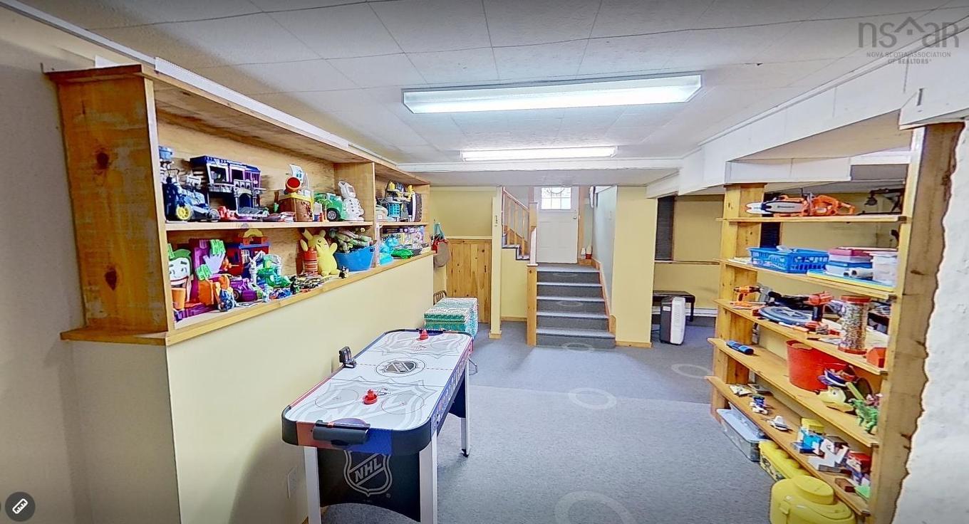44 John Street, Shelburne, NS - Indoor