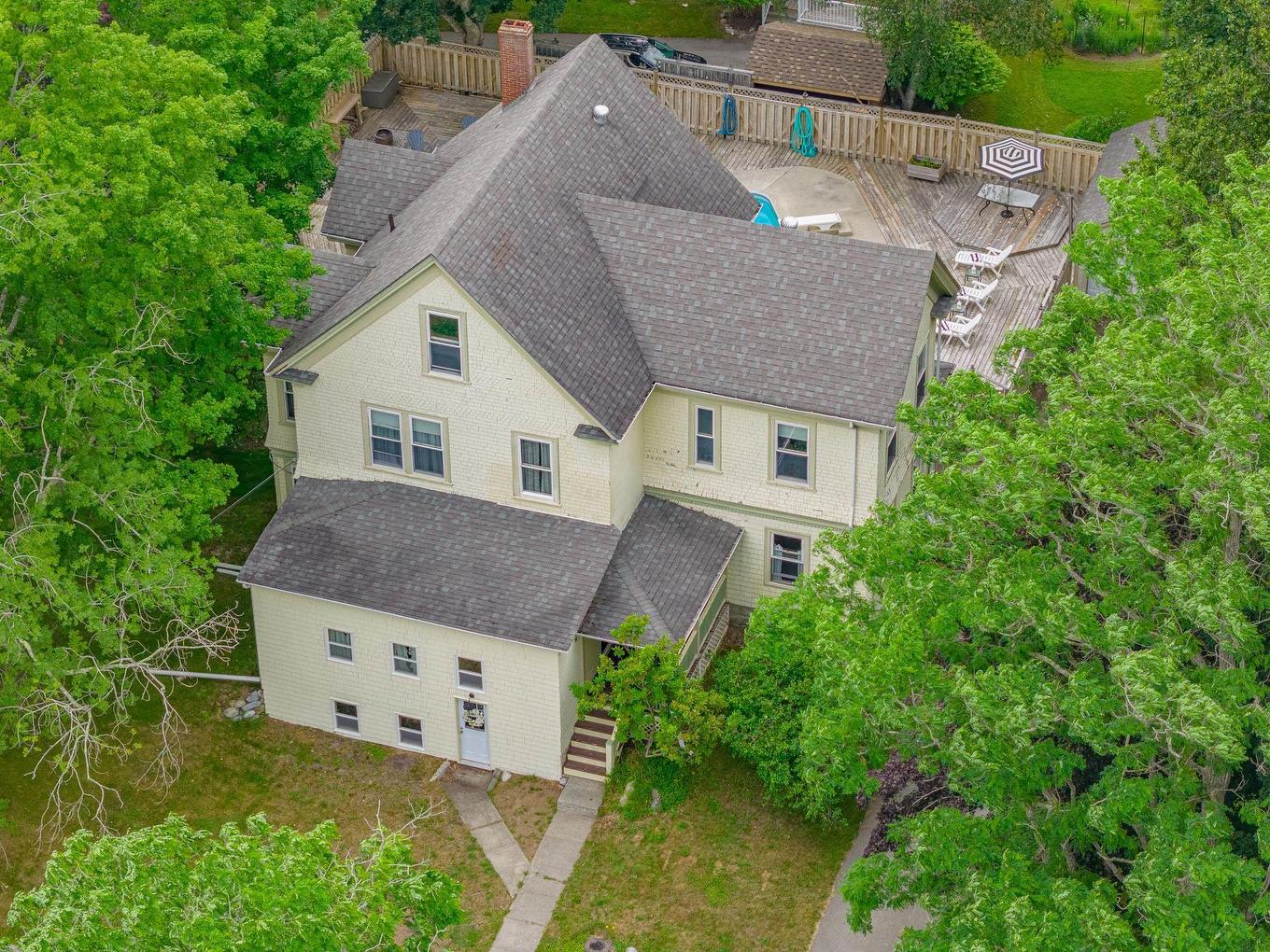 44 John Street, Shelburne, NS - Outdoor