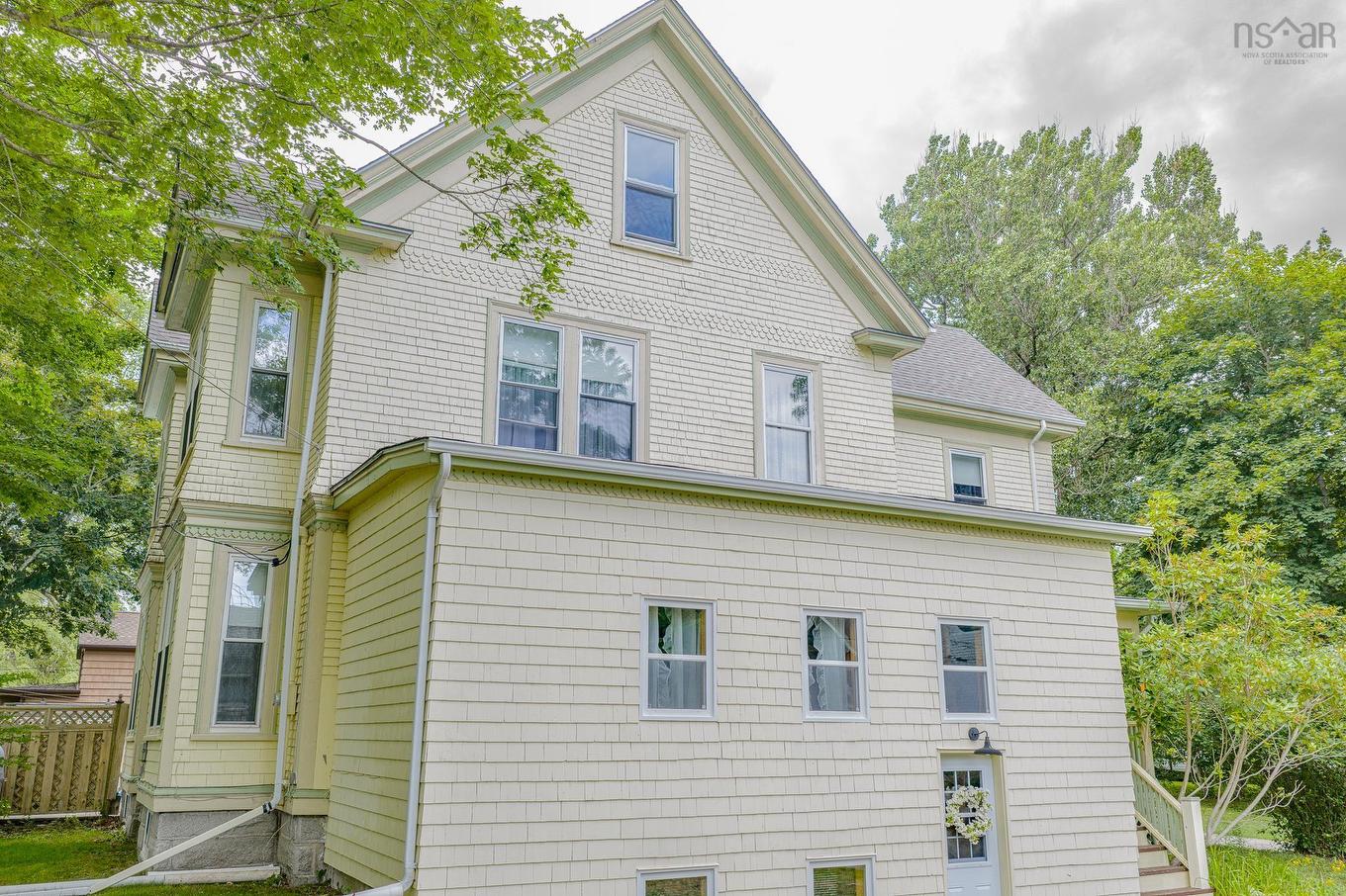 44 John Street, Shelburne, NS - Outdoor