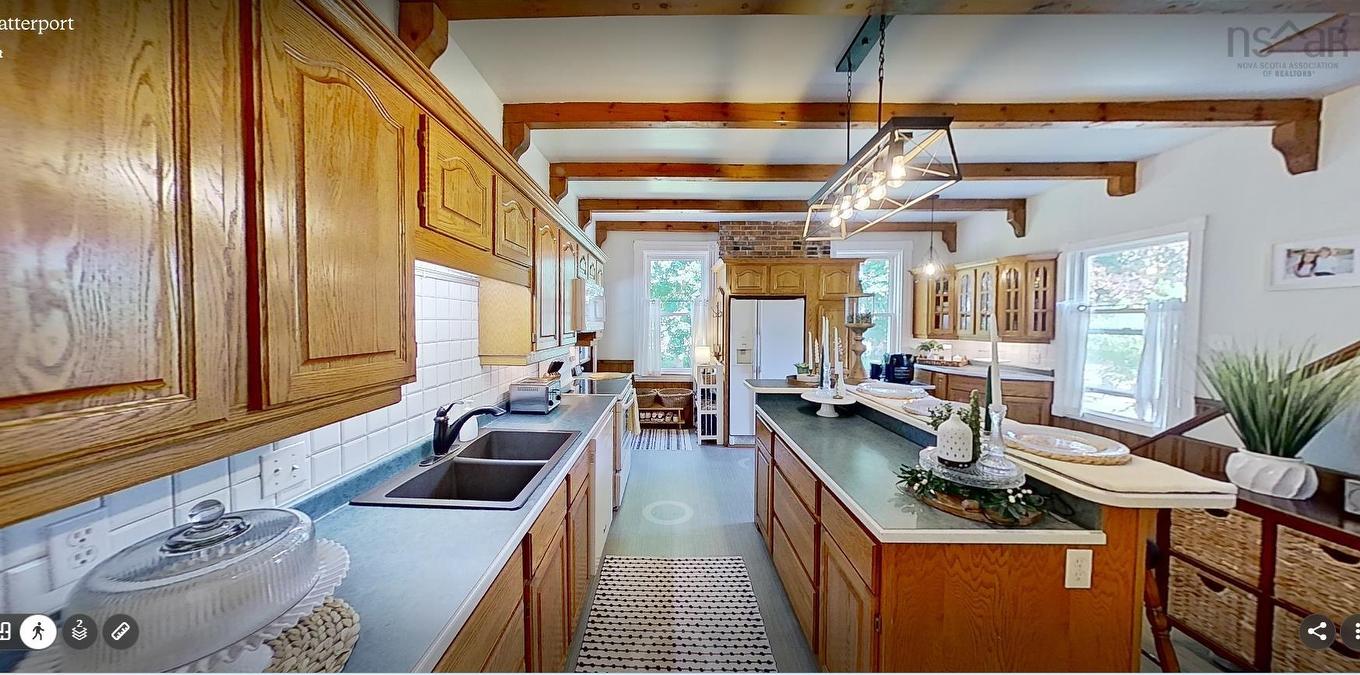 44 John Street, Shelburne, NS - Indoor Photo Showing Kitchen With Double Sink