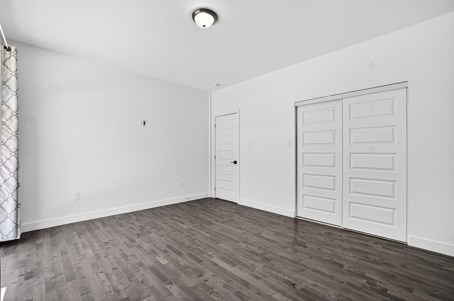 Chambre à coucher principale - 405 Rue De La Montagne, Saint-Calixte, QC - Indoor Photo Showing Other Room