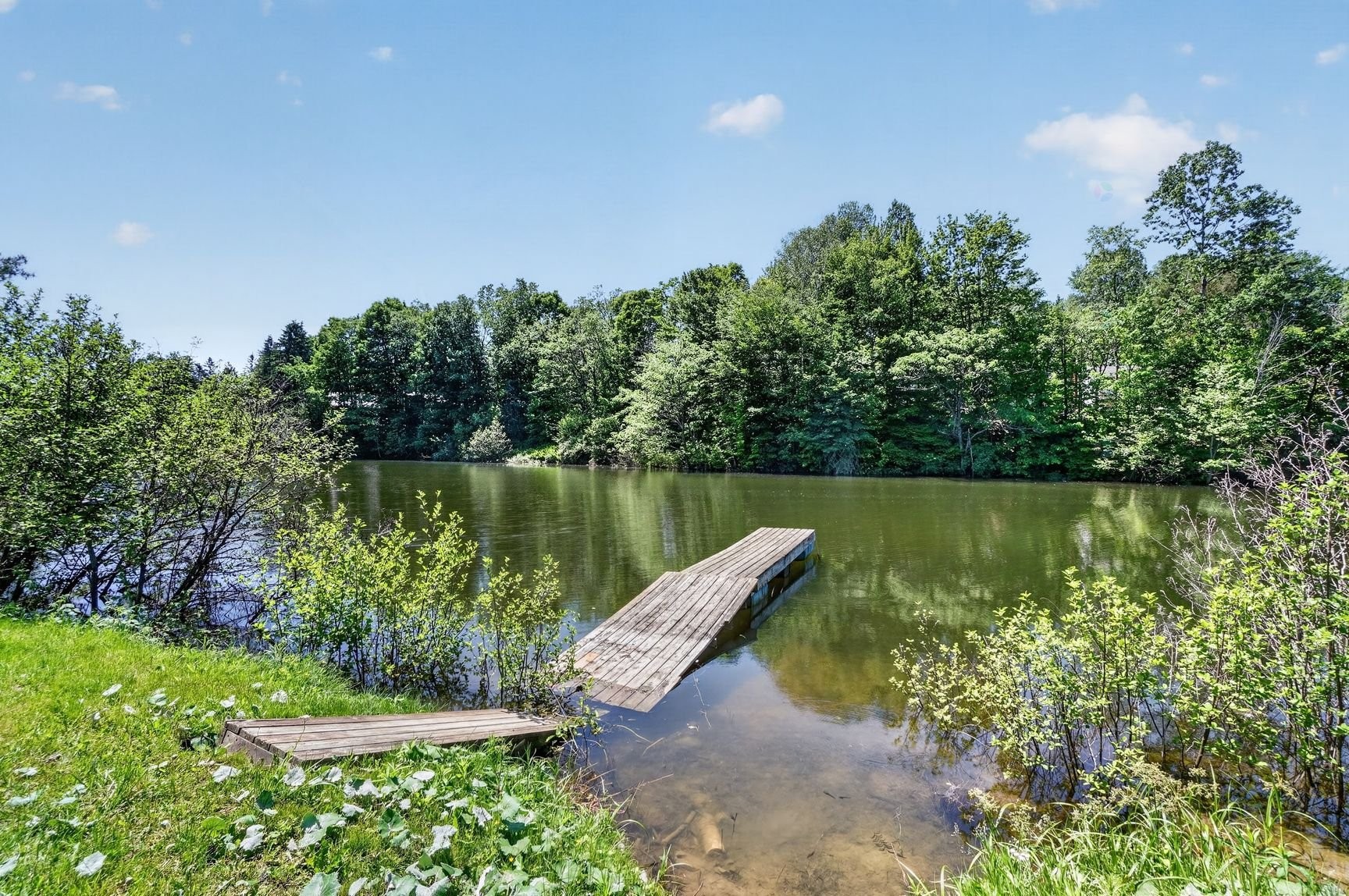 Bord de l'eau - 405 Rue De La Montagne, Saint-Calixte, QC - Outdoor
