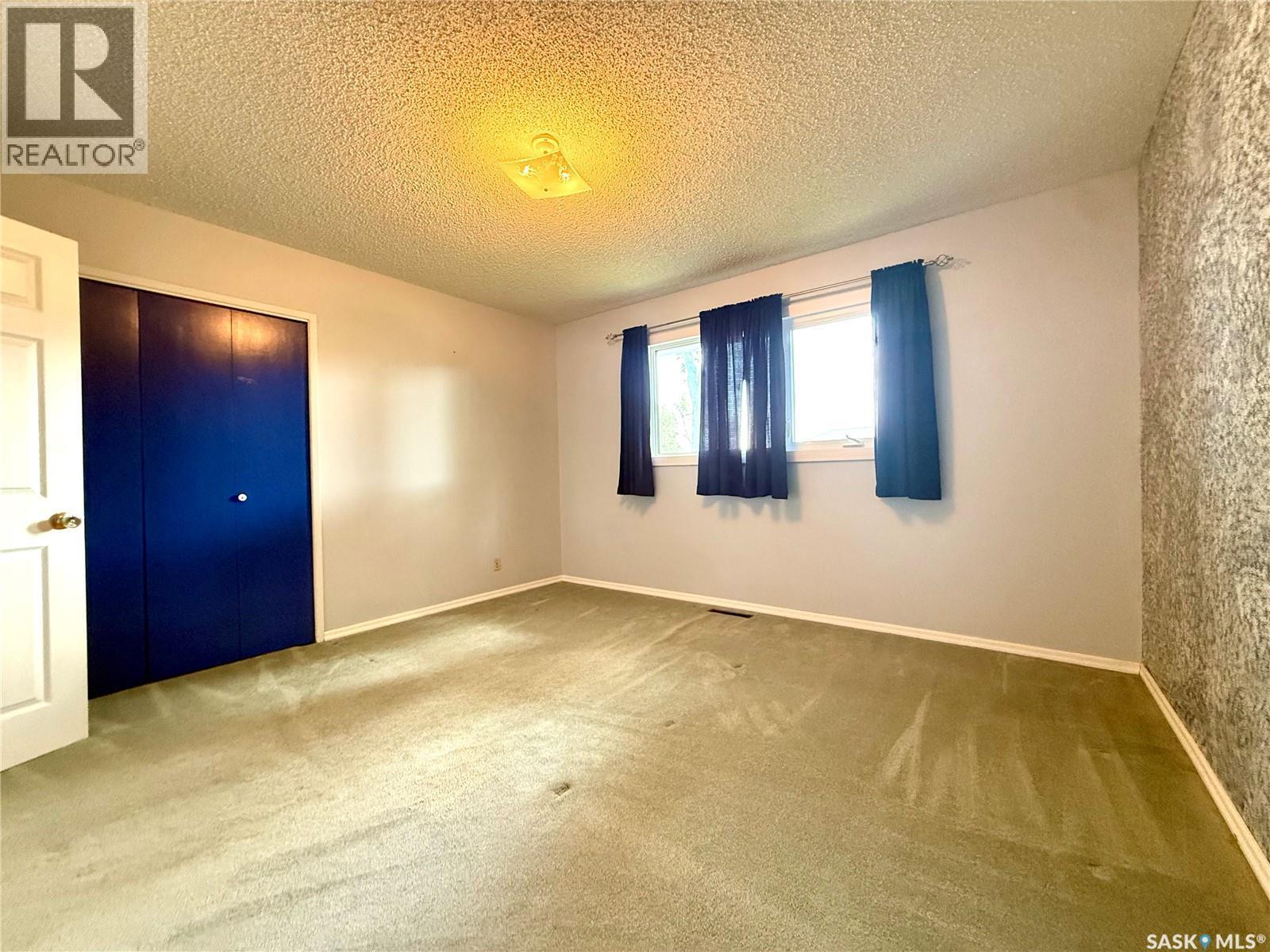 1317 Main Street, Canora, SK - Indoor Photo Showing Other Room