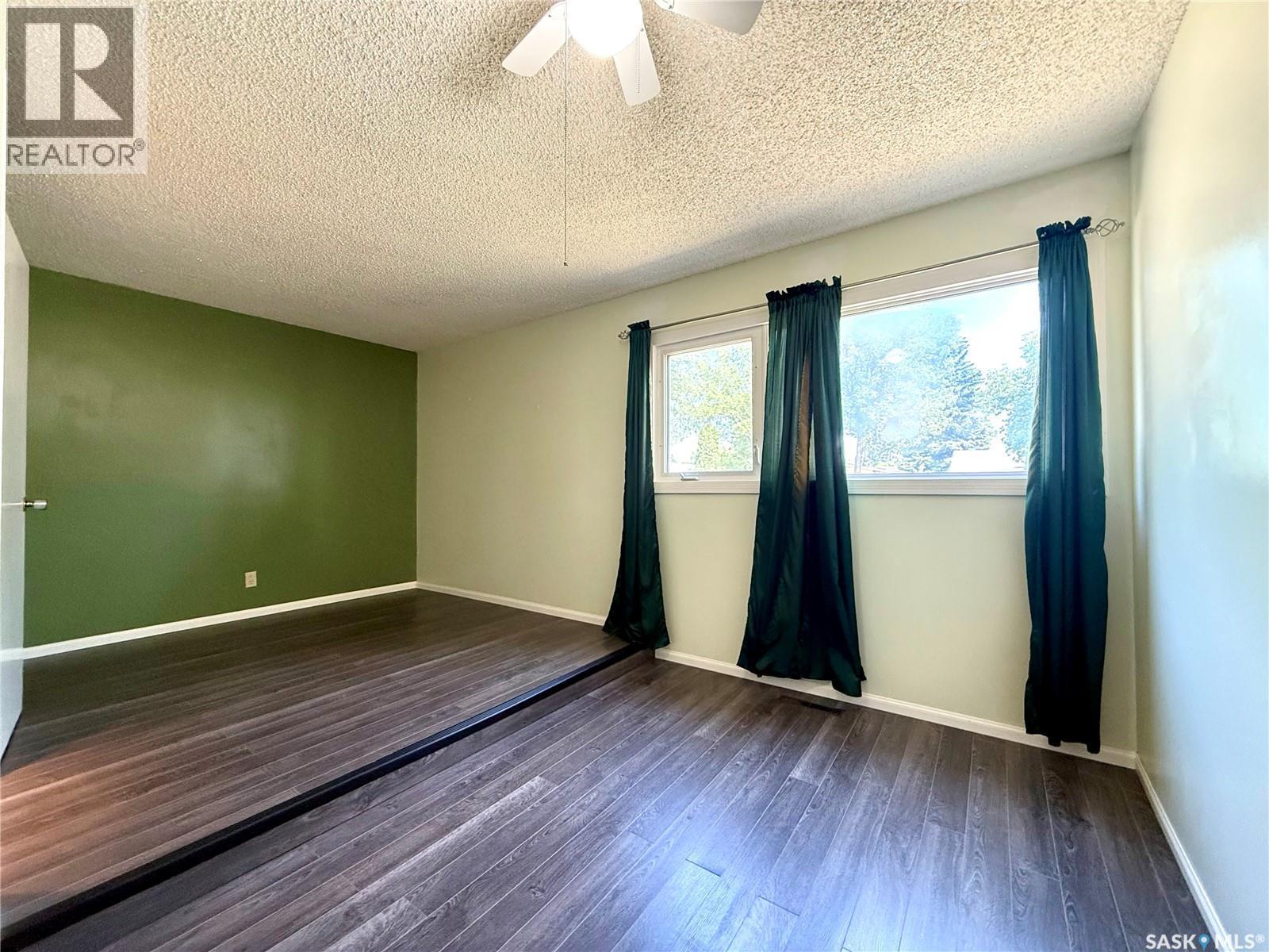 1317 Main Street, Canora, SK - Indoor Photo Showing Other Room
