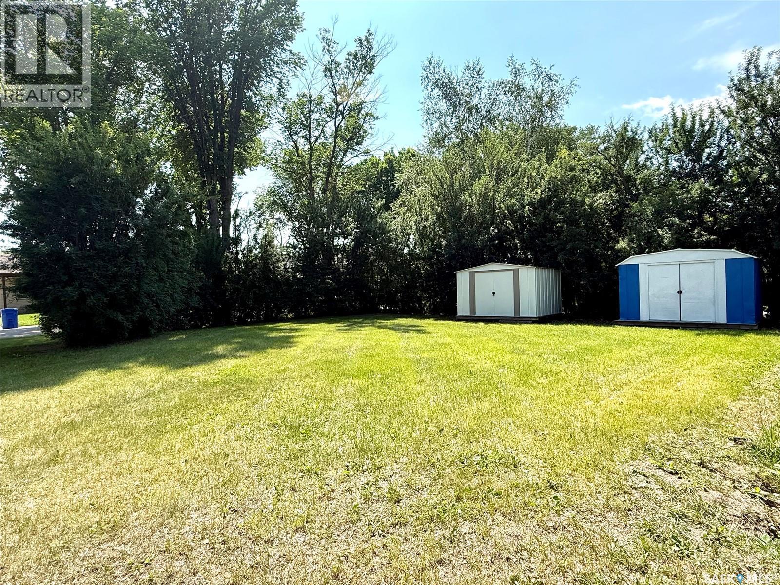 1317 Main Street, Canora, SK - Outdoor