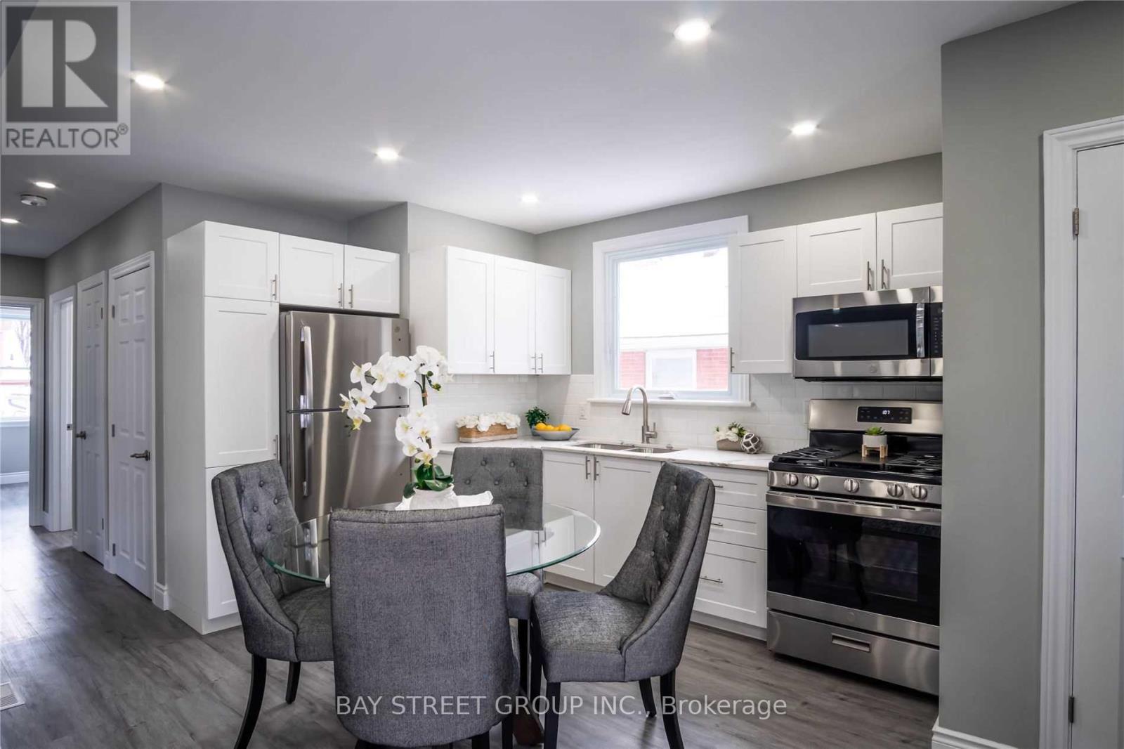 351 East 27Th Street, Hamilton, ON - Indoor
