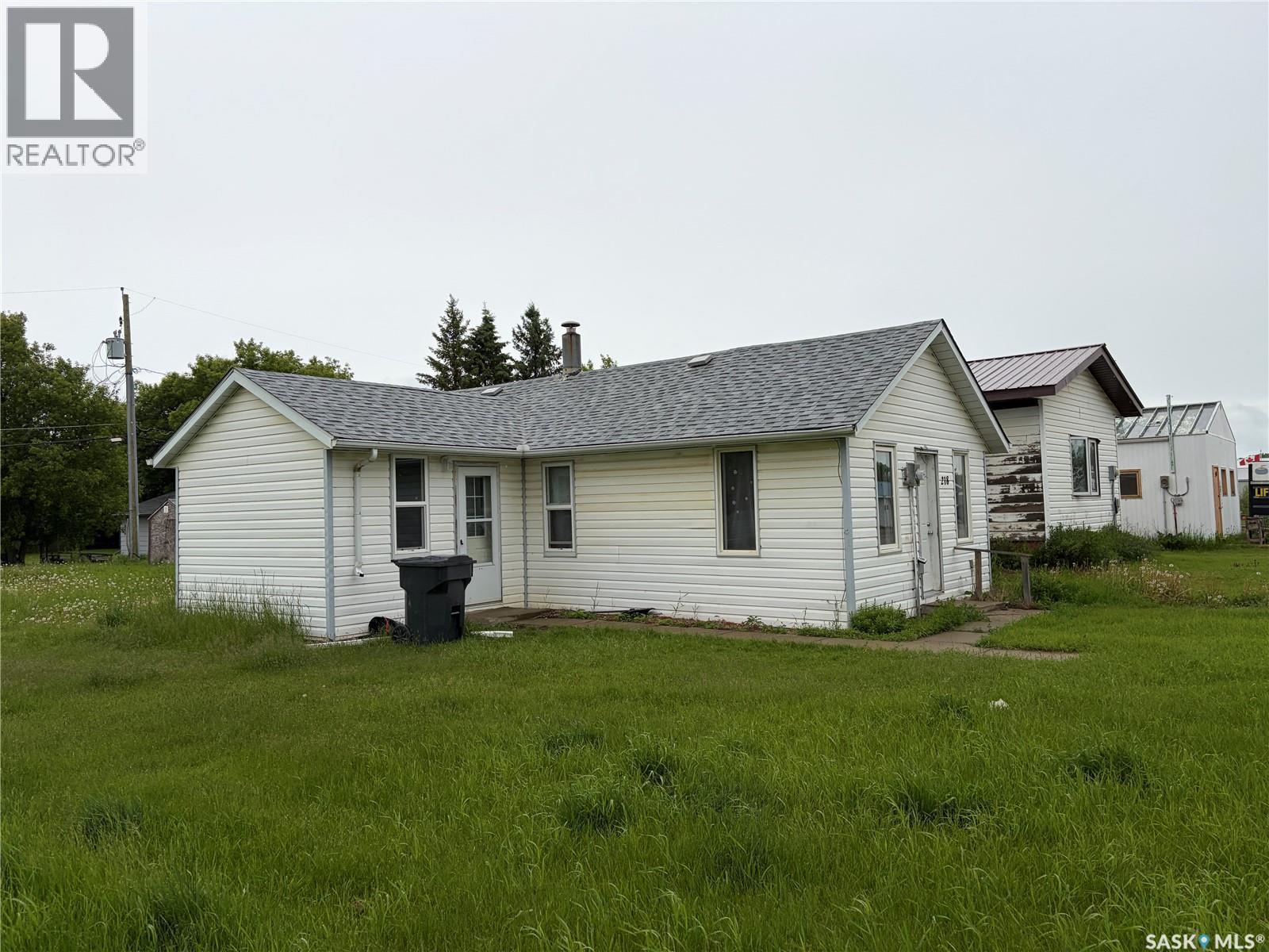 218 Main Street, Norquay, SK - Outdoor