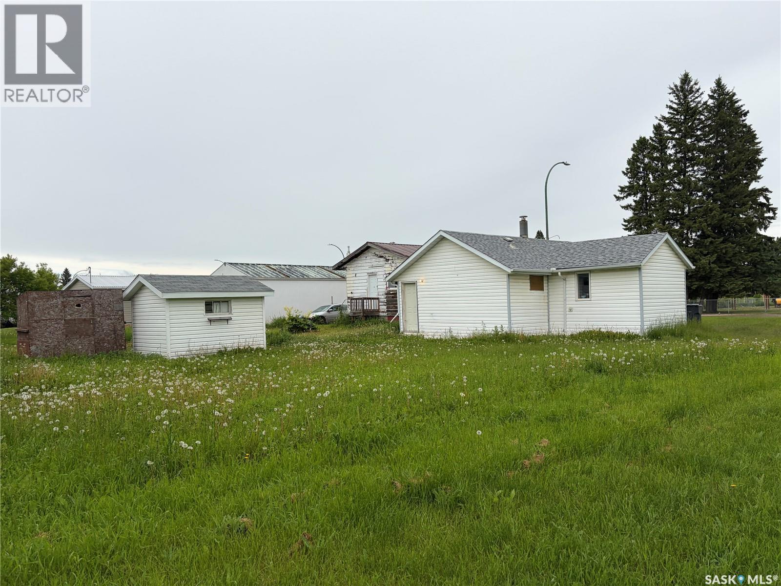 218 Main Street, Norquay, SK - Outdoor