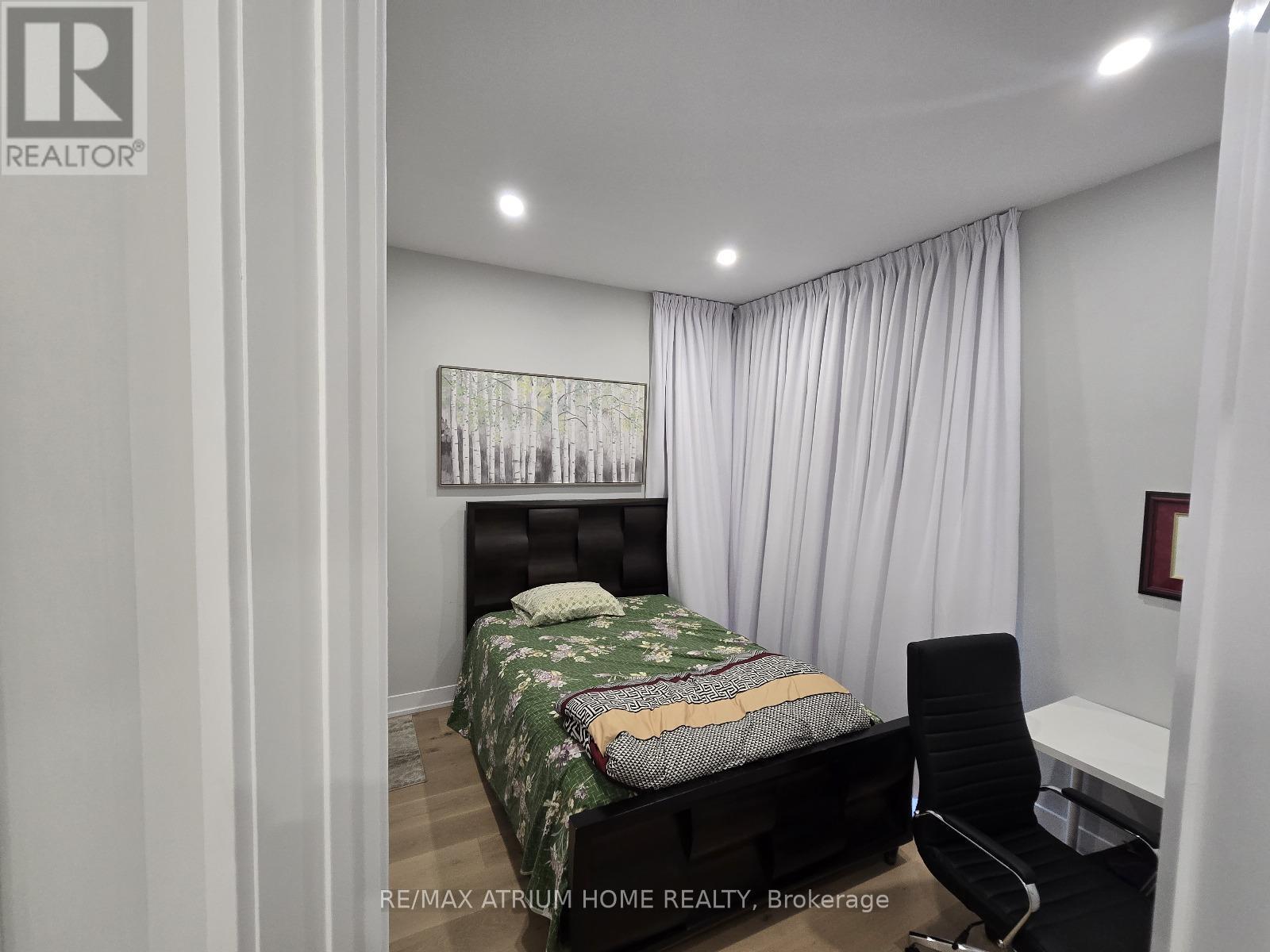 5 Norbury Crescent, Toronto, ON - Indoor