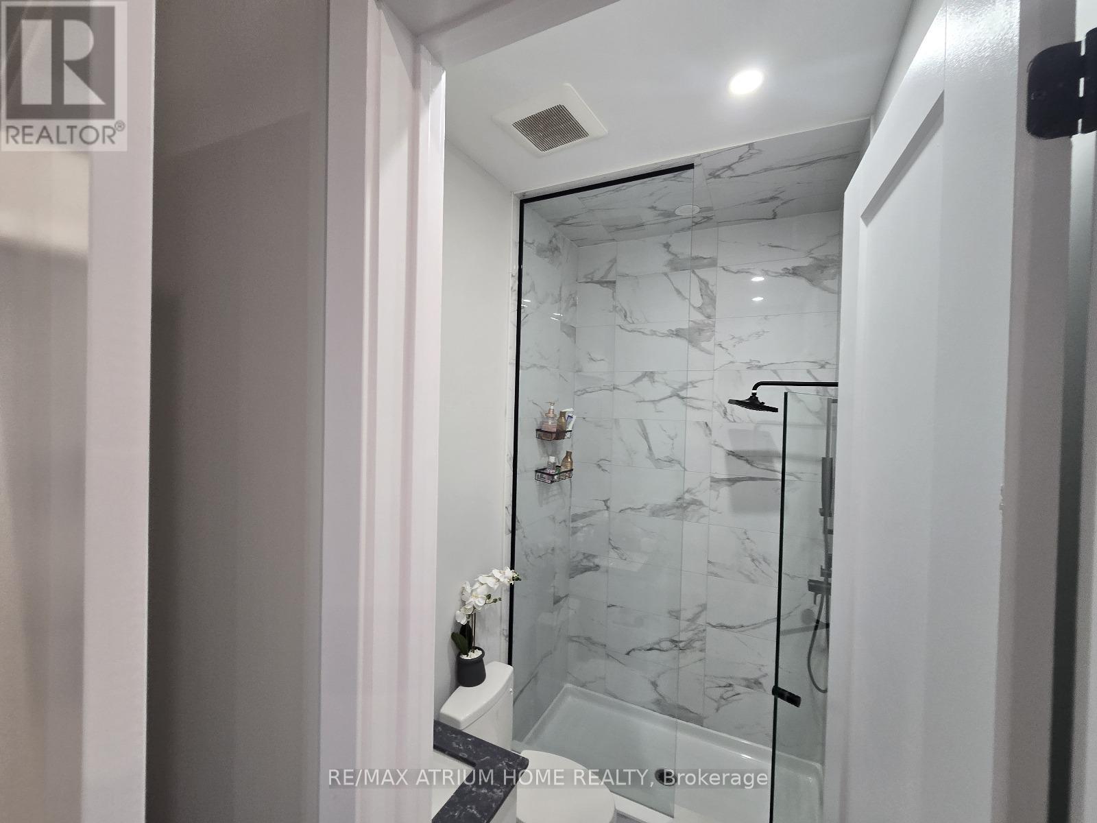 5 Norbury Crescent, Toronto, ON - Indoor