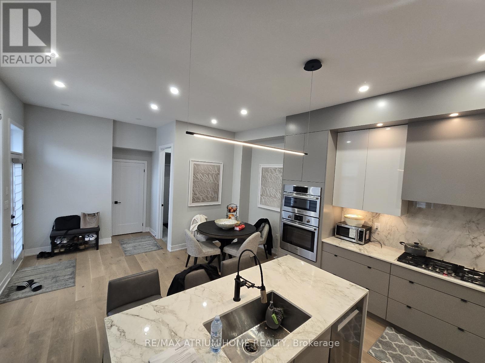 5 Norbury Crescent, Toronto, ON - Indoor Photo Showing Kitchen