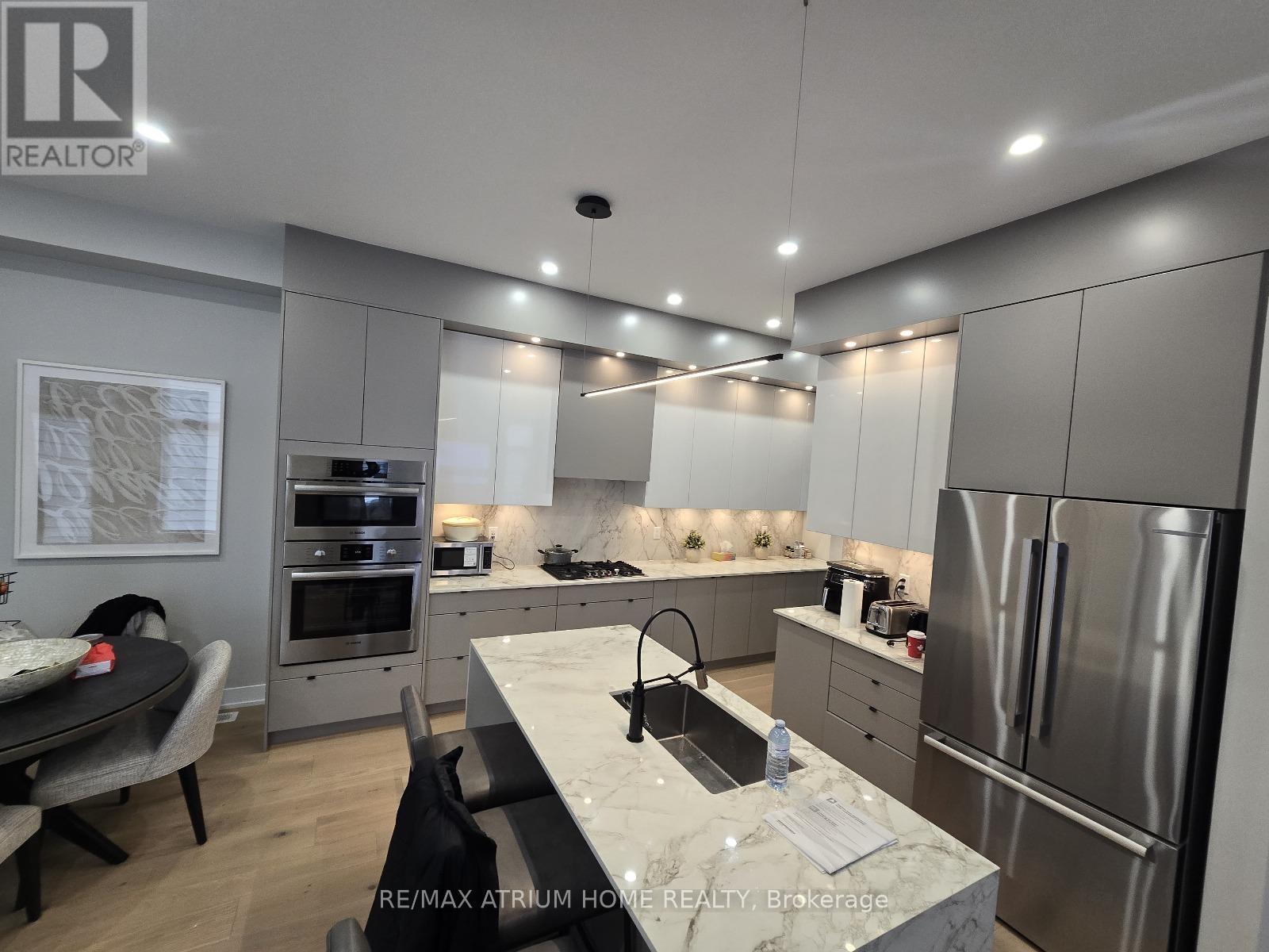 5 Norbury Crescent, Toronto, ON - Indoor