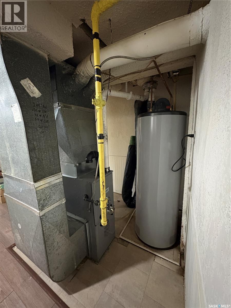 561 18Th Street E, Prince Albert, SK - Indoor Photo Showing Basement