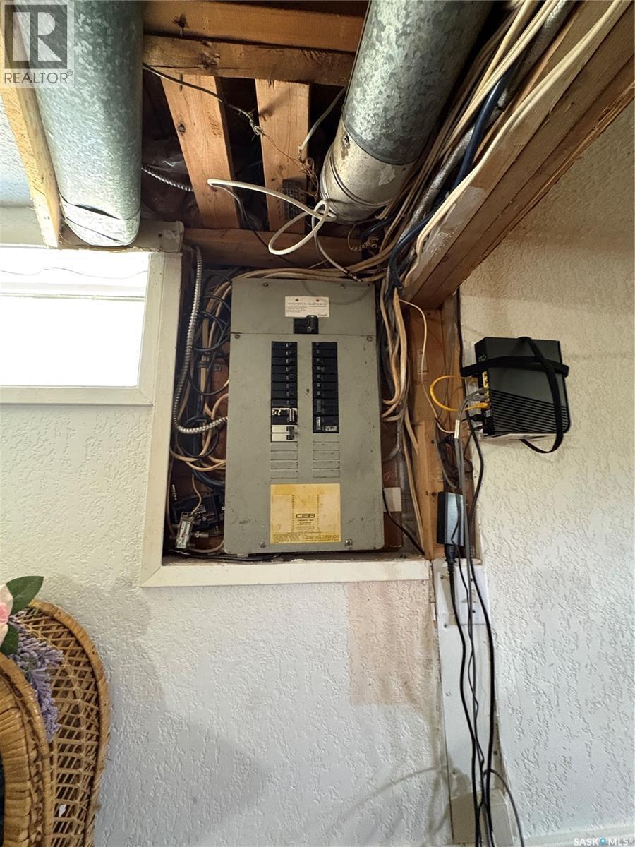 561 18Th Street E, Prince Albert, SK - Indoor Photo Showing Basement