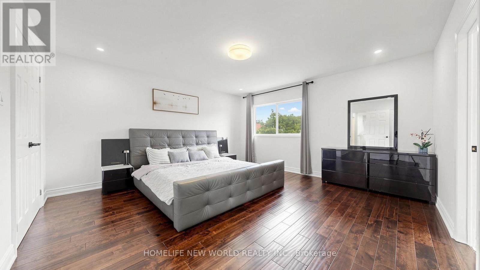 73 Doubtfire Crescent, Markham, ON - Indoor Photo Showing Bedroom