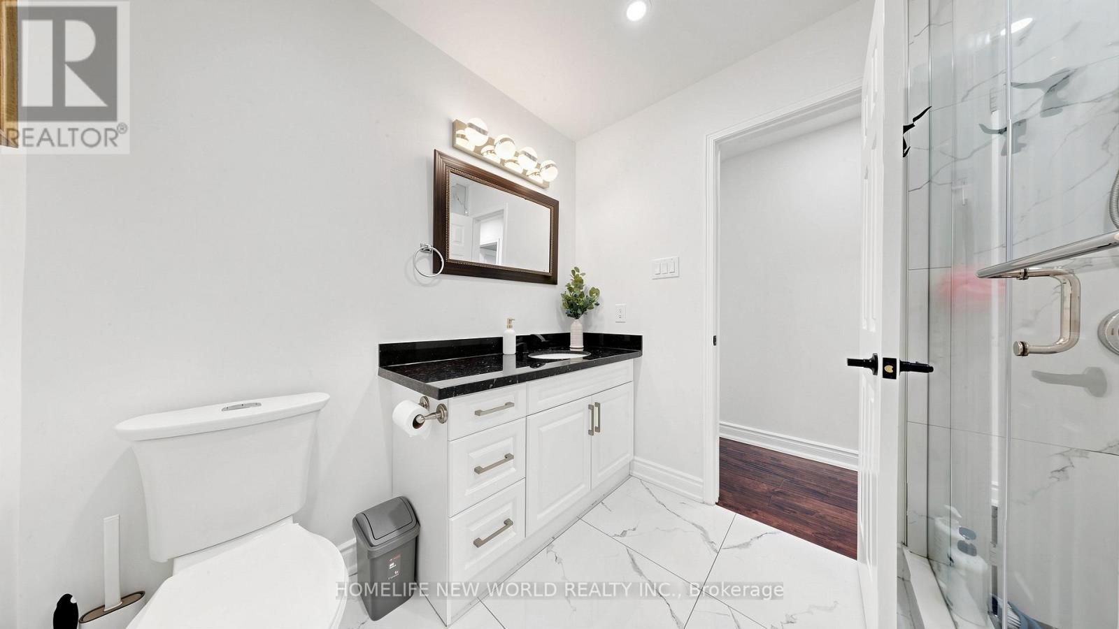 73 Doubtfire Crescent, Markham, ON - Indoor Photo Showing Bathroom