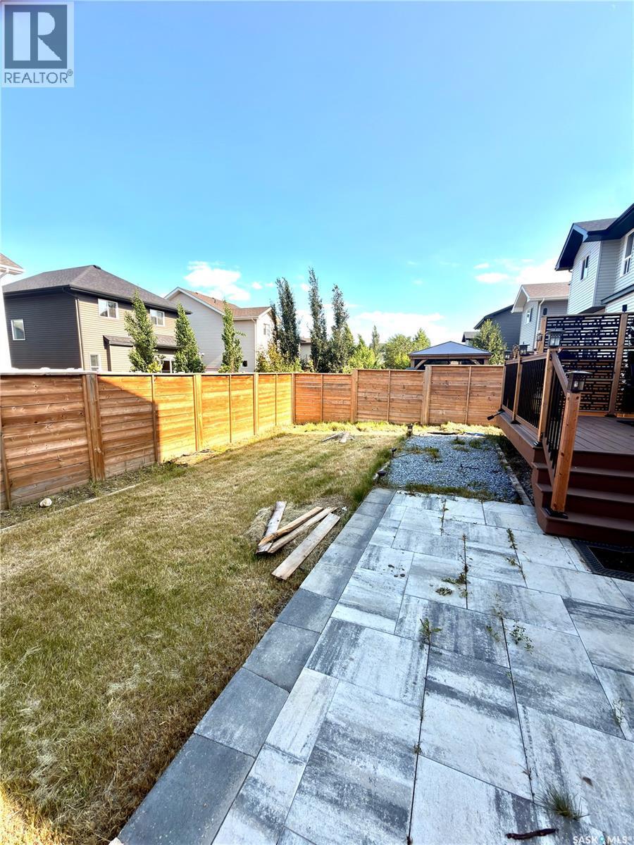 539 Secord Manor, Saskatoon, SK - Outdoor