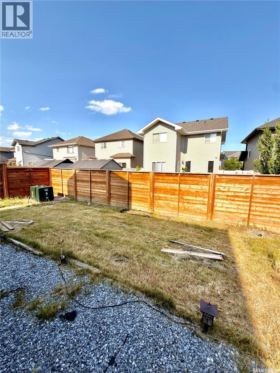 539 Secord Manor, Saskatoon, SK - Outdoor