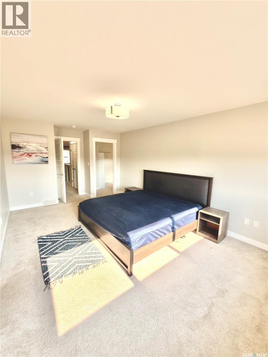539 Secord Manor, Saskatoon, SK - Indoor Photo Showing Bedroom