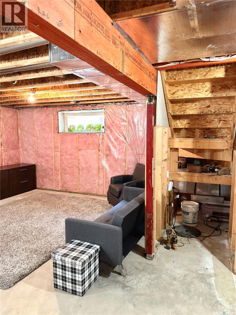 539 Secord Manor, Saskatoon, SK - Indoor