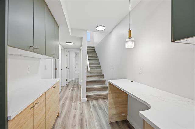 369 Berry St, Winnipeg, MB - Indoor Photo Showing Other Room