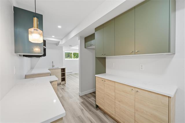 369 Berry St, Winnipeg, MB - Indoor