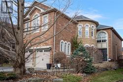 34 FORSYTH CRESCENT Halton Hills, ON L7G 6G3