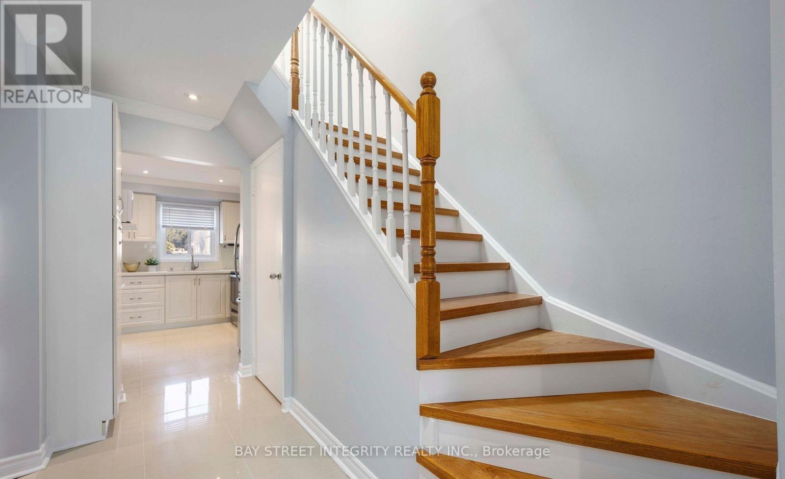 22 Dunbar Crescent, Markham, ON - Indoor Photo Showing Other Room