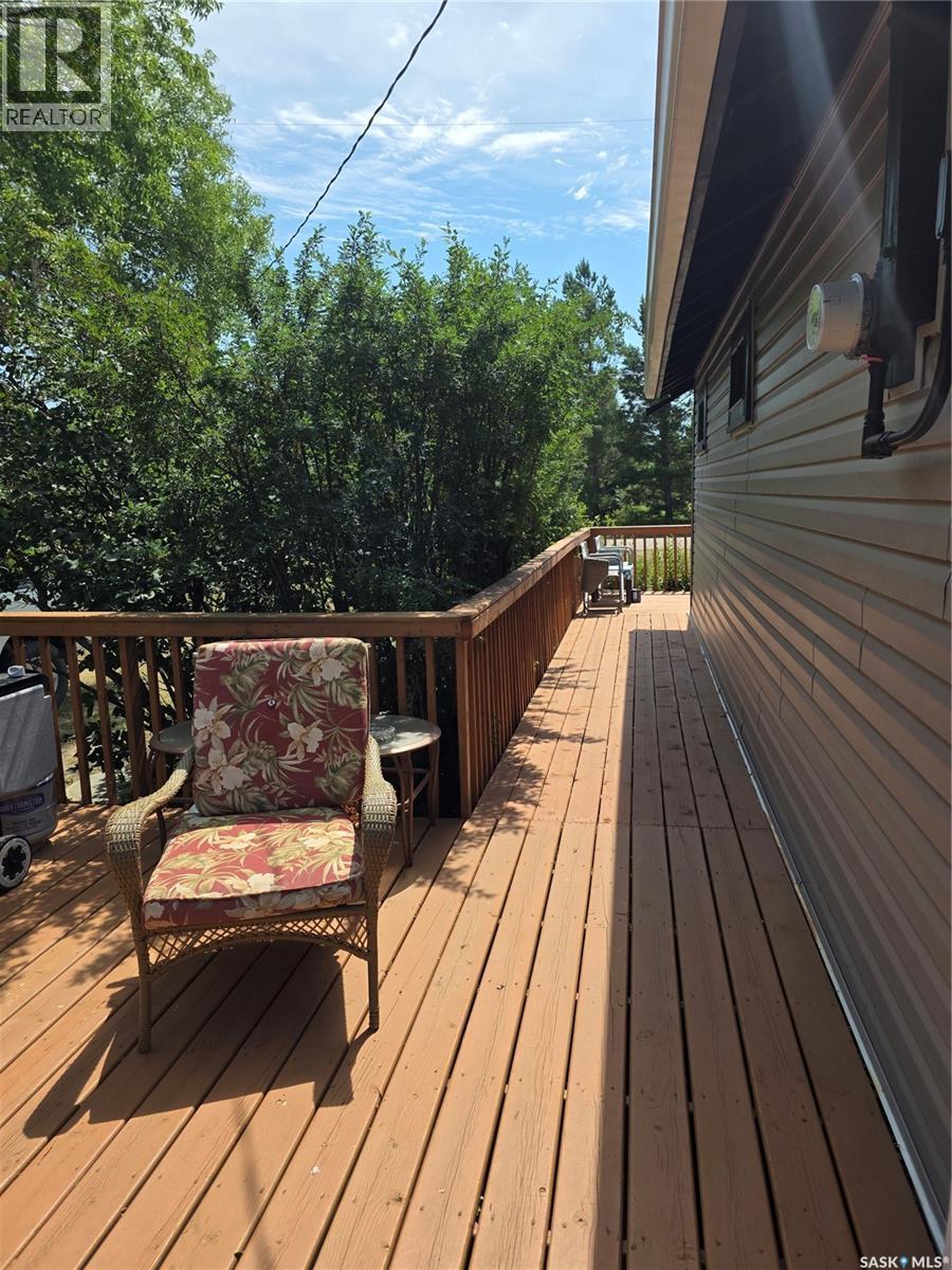 460 Mistusinne Crescent, Mistusinne, SK - Outdoor With Deck Patio Veranda With Exterior