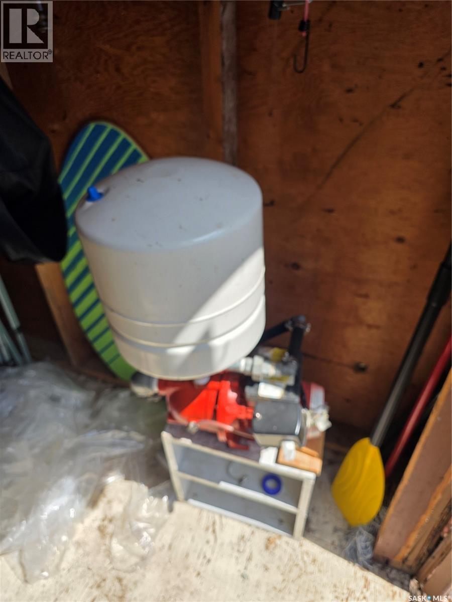 460 Mistusinne Crescent, Mistusinne, SK - Indoor