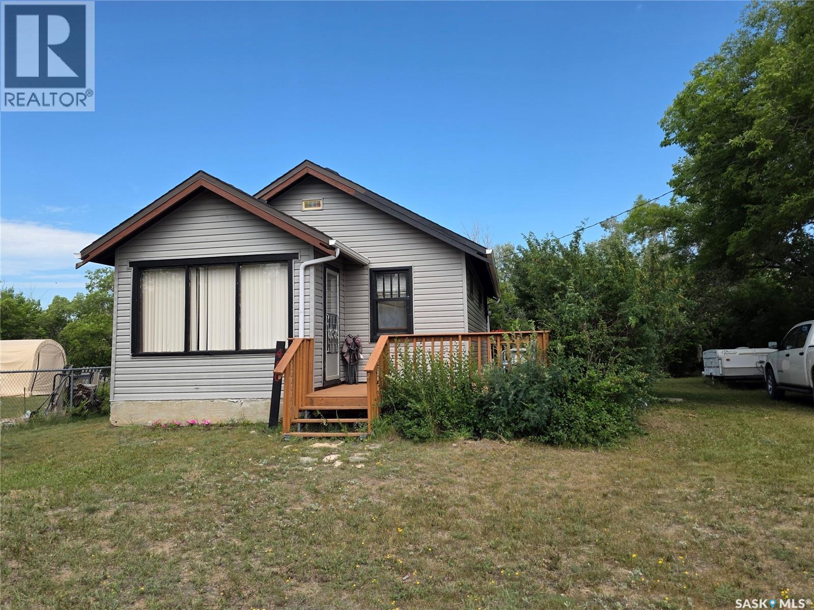 460 Mistusinne Crescent, Mistusinne, SK - Outdoor