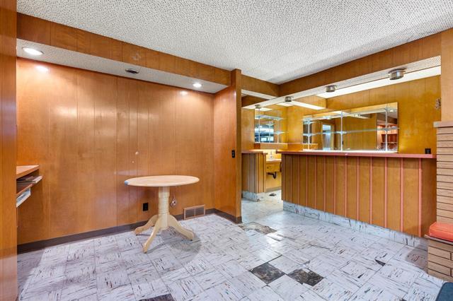 61 Verbena St, Winnipeg, MB - Indoor Photo Showing Other Room