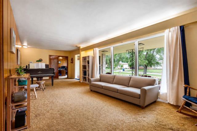 61 Verbena St, Winnipeg, MB - Indoor