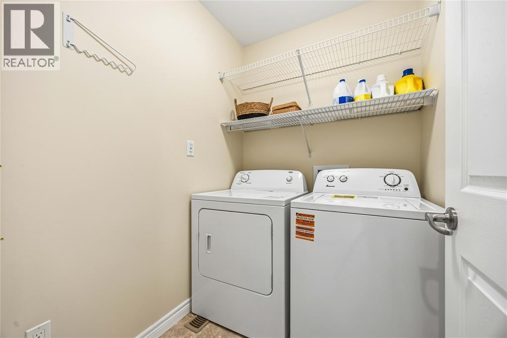 5600 Blackwell Sideroad Unit# 453, Sarnia, ON - Indoor Photo Showing Laundry Room