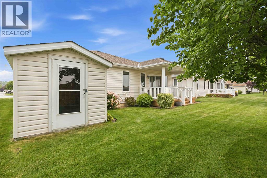 5600 Blackwell Sideroad Unit# 453, Sarnia, ON - Outdoor