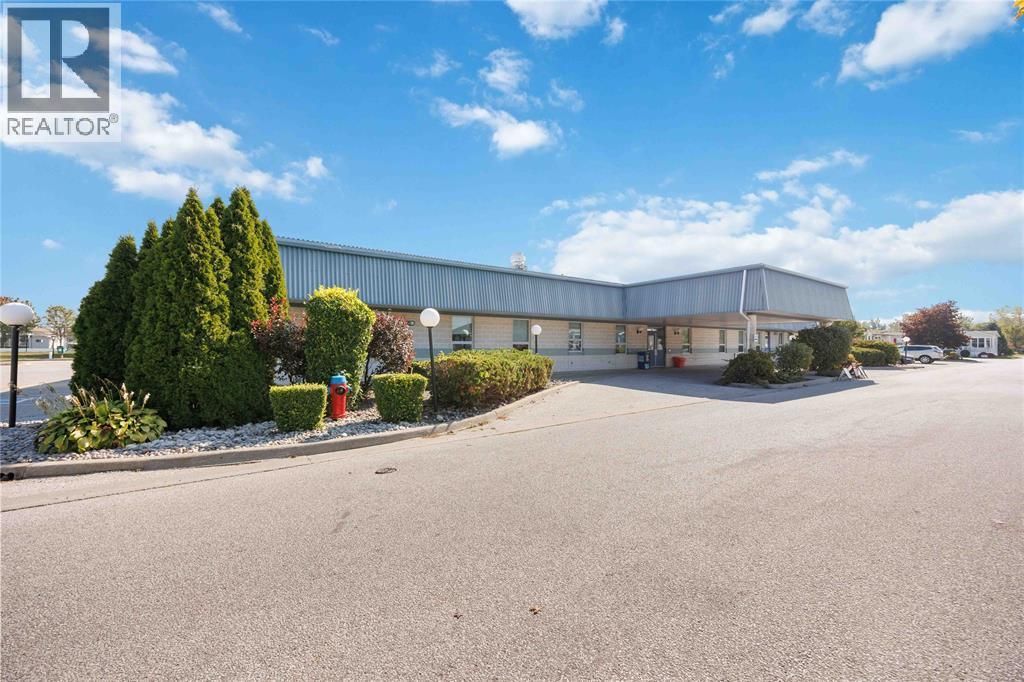 5600 Blackwell Sideroad Unit# 453, Sarnia, ON - Outdoor