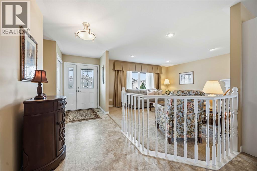 5600 Blackwell Sideroad Unit# 453, Sarnia, ON - Indoor Photo Showing Other Room