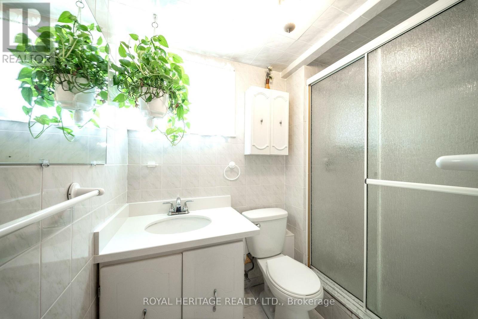 79 Fulbert Crescent, Toronto, ON - Indoor Photo Showing Bathroom