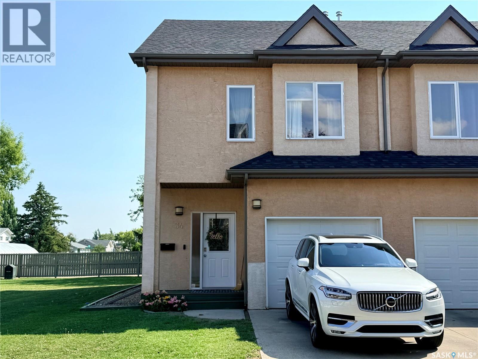 34 701 Mcintosh Street E, Swift Current, SK - Outdoor